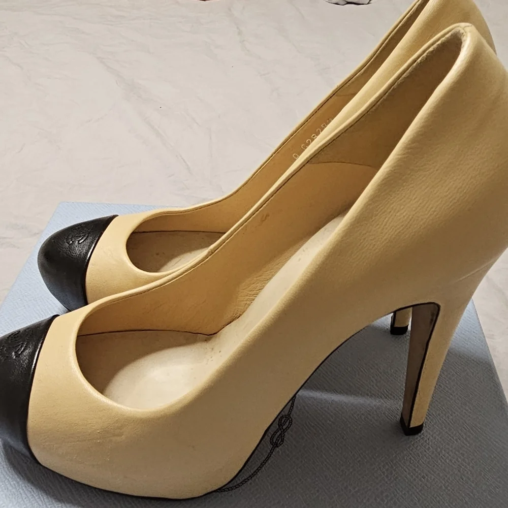 Chanel High Heels shoes - Picture 2 of 4